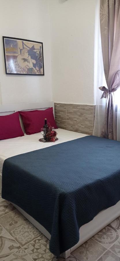 Angel Room 2 Nea Plagia Luaran gambar
